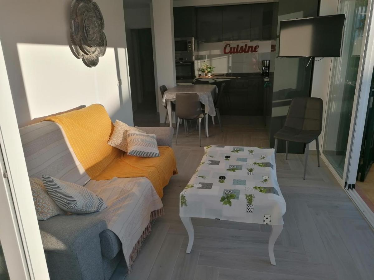 Appartement Moderne Pour 6 Adultes Benalmadena Luaran gambar
