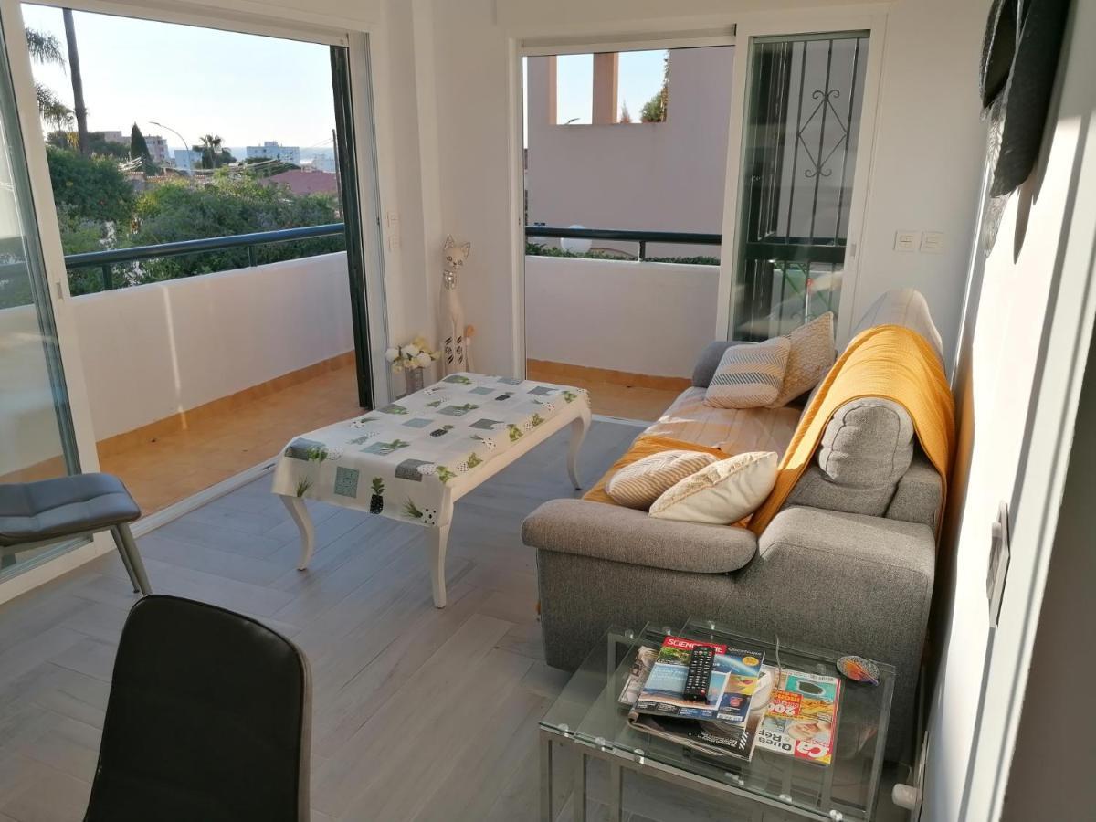 Appartement Moderne Pour 6 Adultes Benalmadena Luaran gambar