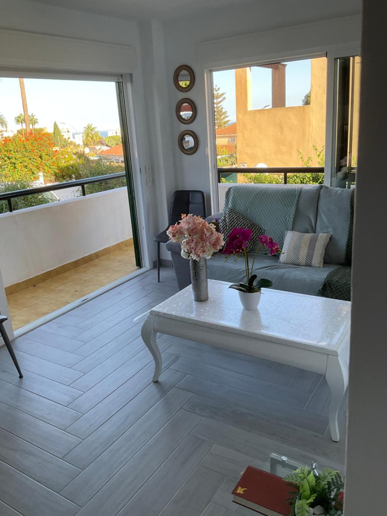 Appartement Moderne Pour 6 Adultes Benalmadena Luaran gambar